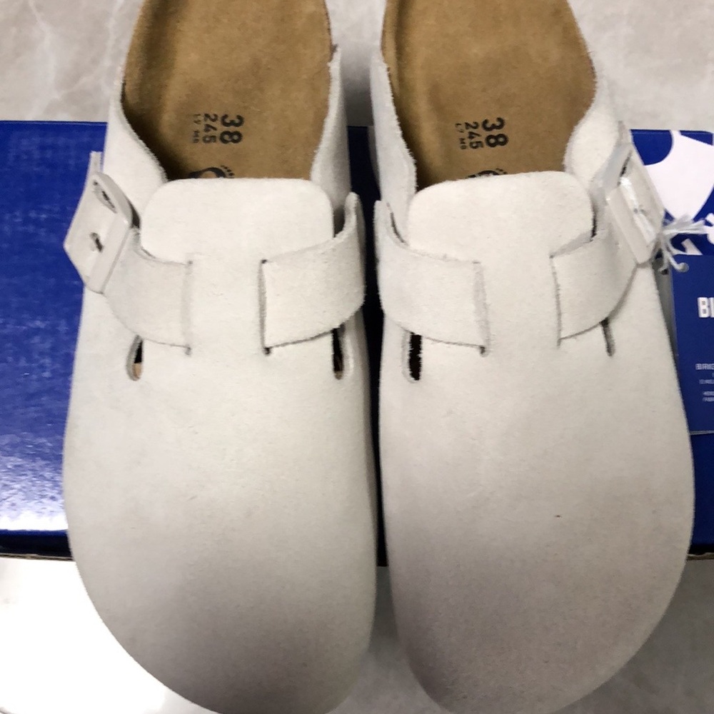 🍭birkenstock Women's White Suede Mules